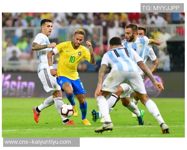 墨西哥足球对决巴西传奇球队激烈碰撞引发全球关注